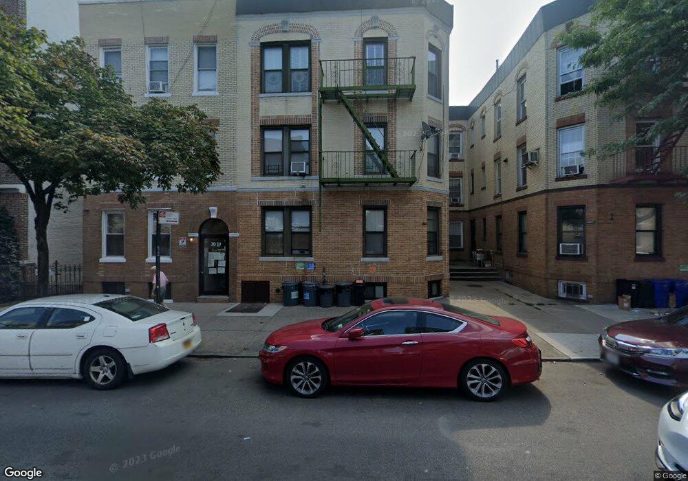 3019 33rd St unit 3, Astoria, NY 11102 - photo 1