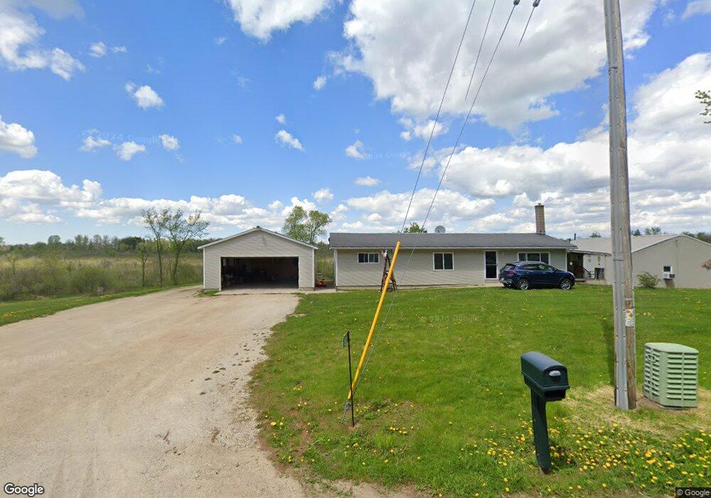 4820 Badger Rd, Kewaskum, WI 53040 - photo 1