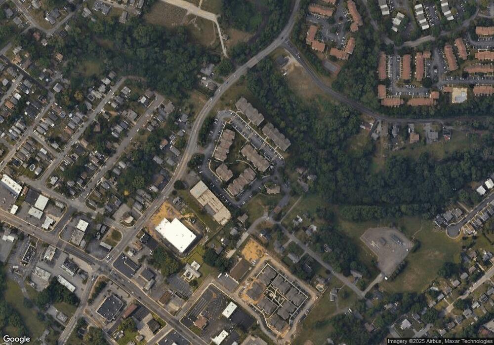 513 Creekside Dr unit B51, Brookhaven, PA 19015 - photo 1