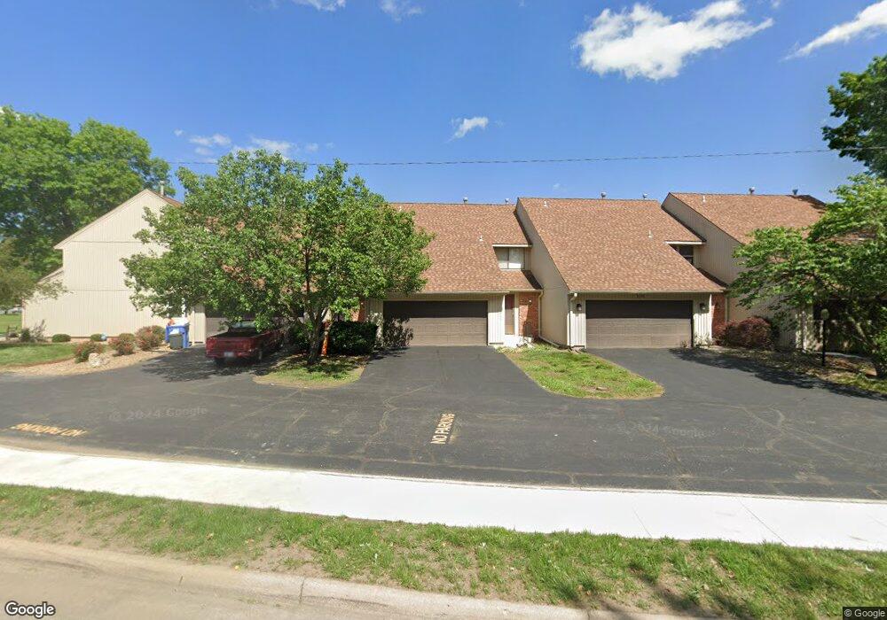 3034 SW Randolph Ave, Topeka, KS 66611 - photo 1