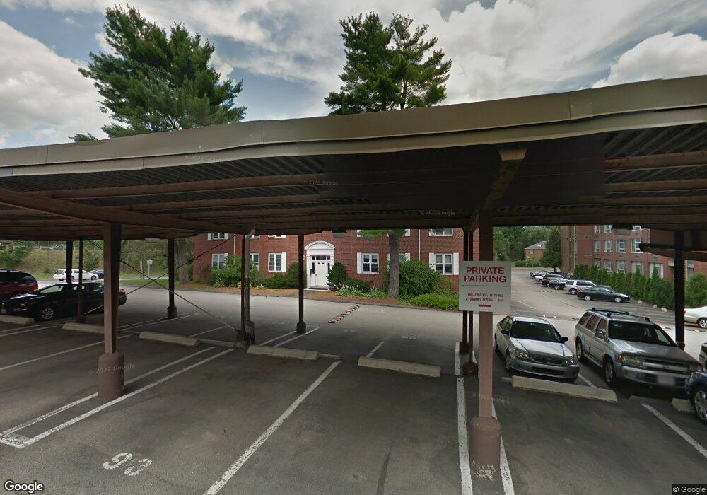 136 Boylston St unit 3, Chestnut Hill, MA 02467 - photo 1