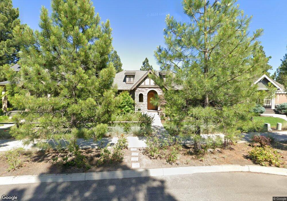 1314 NW Mt Washington Dr, Bend, OR 97701 - photo 1