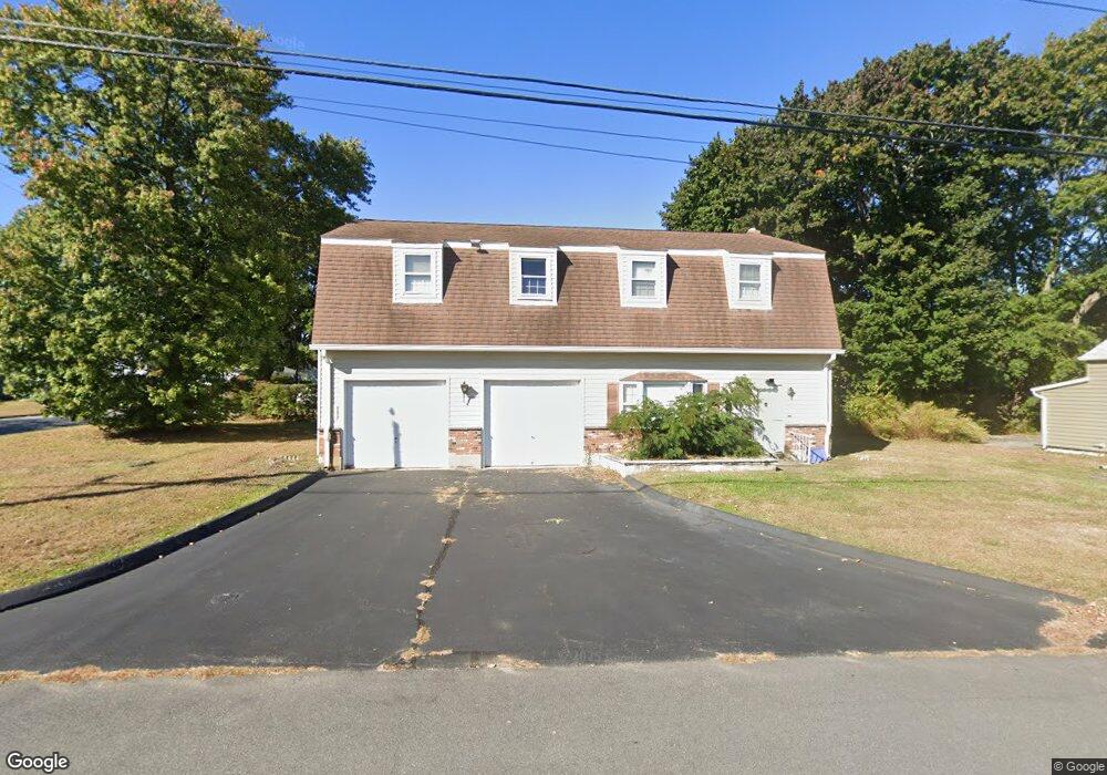 11 Monroe St, Waterford, CT 06385 - photo 1