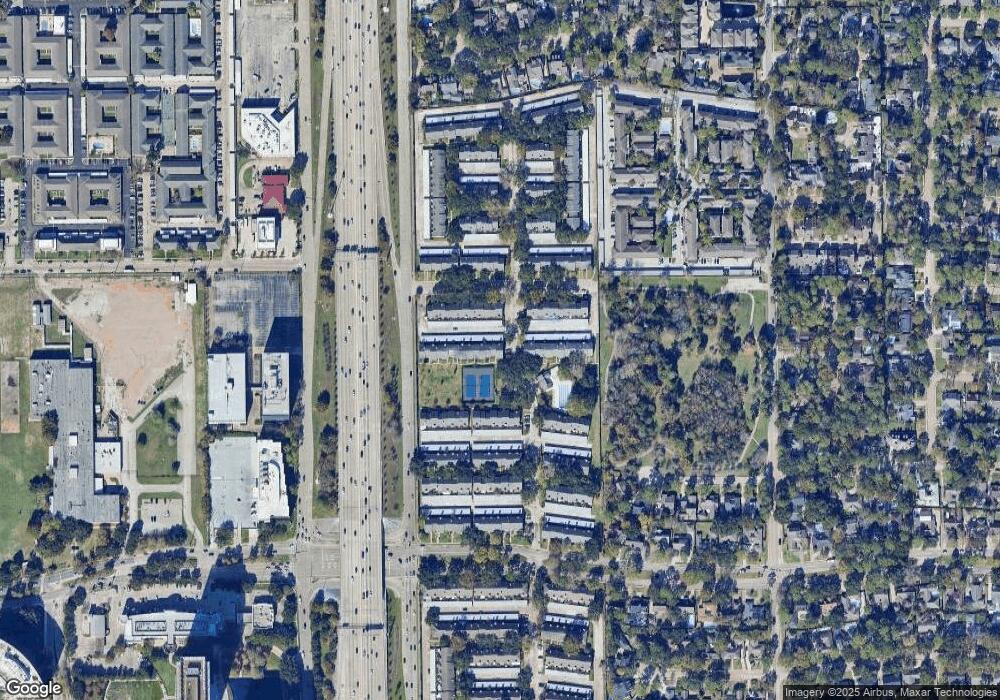 10329 Longmont Dr unit 35, Houston, TX 77042 - photo 1