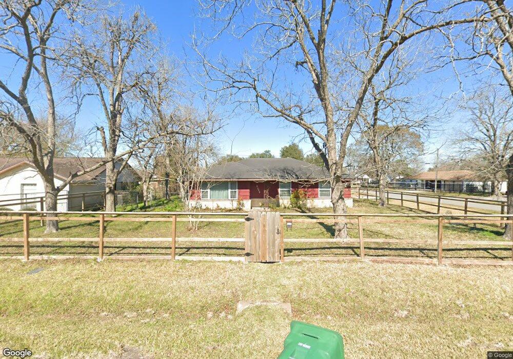 7633 Kingsley St, Houston, TX 77087 - photo 1