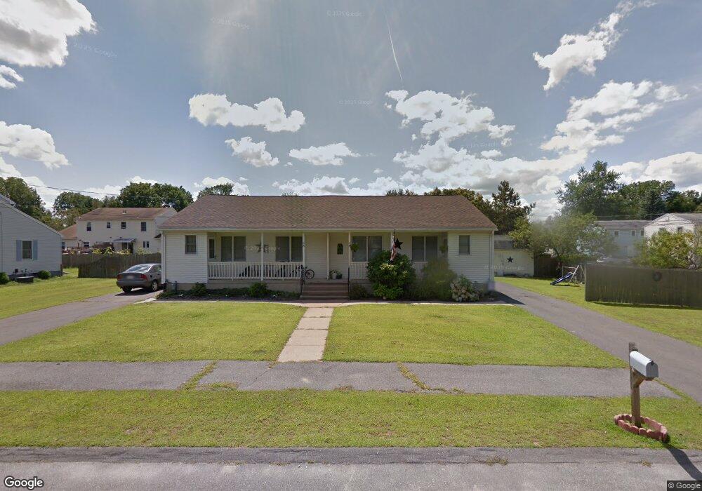 3 Sunflower Ln unit B, Westfield, MA 01085 - photo 1