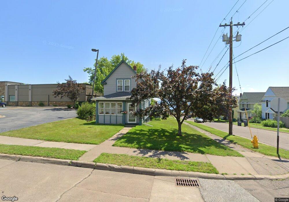 1902 London Rd, Duluth, MN 55812 - photo 1