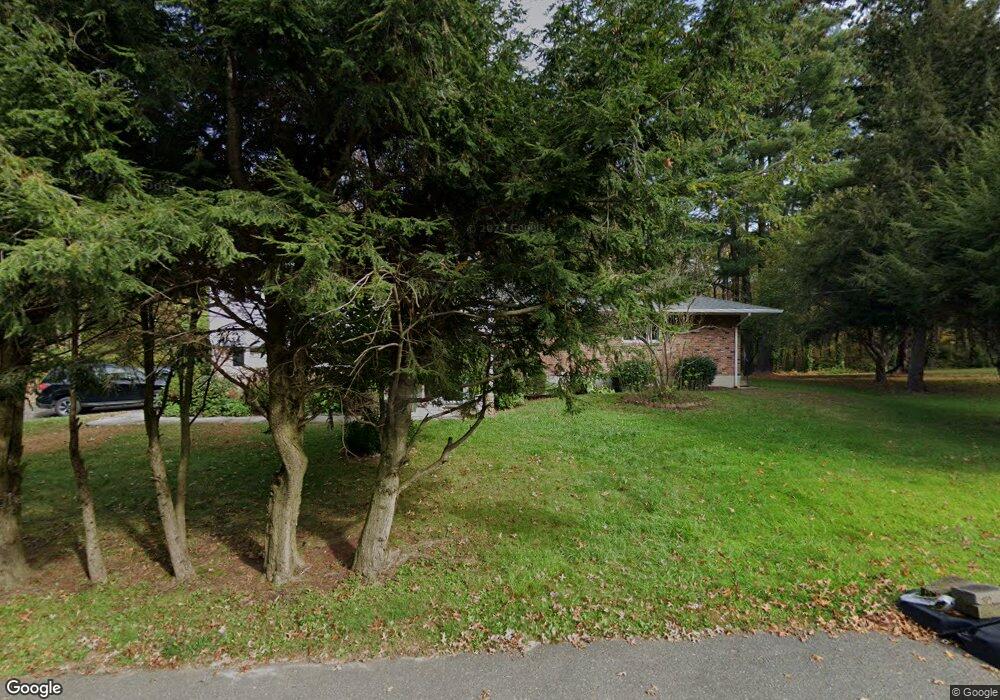 22 Maybrook Rd, Waterbury, CT 06708 - photo 1