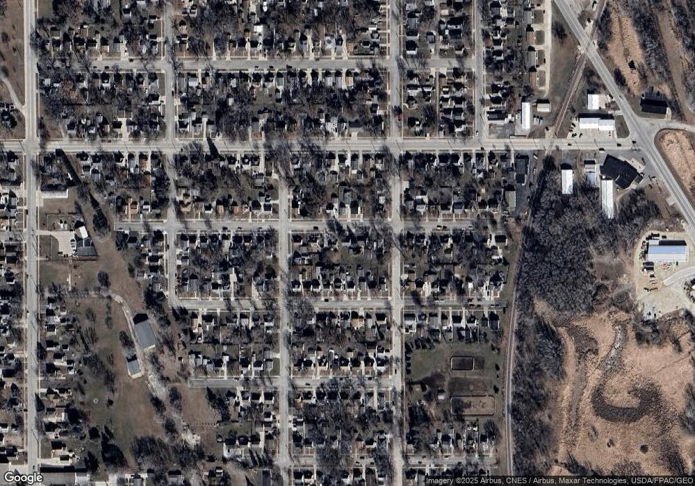 810 9th Ave SE, Austin, MN 55912 - photo 1