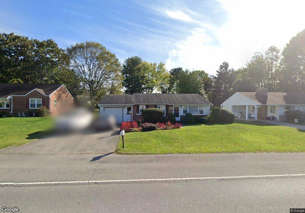 17925 Oak Ridge Dr, Hagerstown, MD 21740 - photo 1