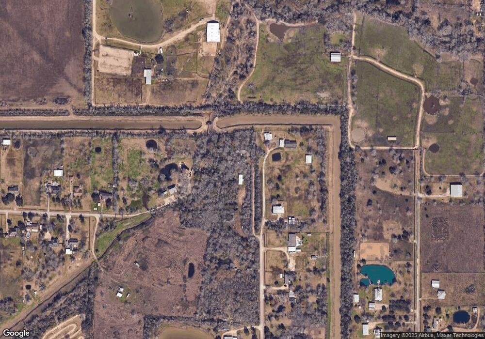 2101 Bunyard Rd, Alvin, TX 77511 - photo 1