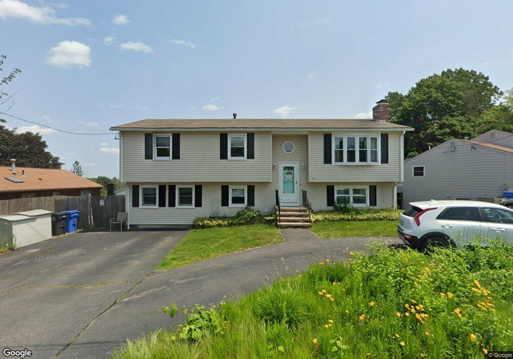 10 Jasmine Ct, Cranston, RI 02920 - photo 1