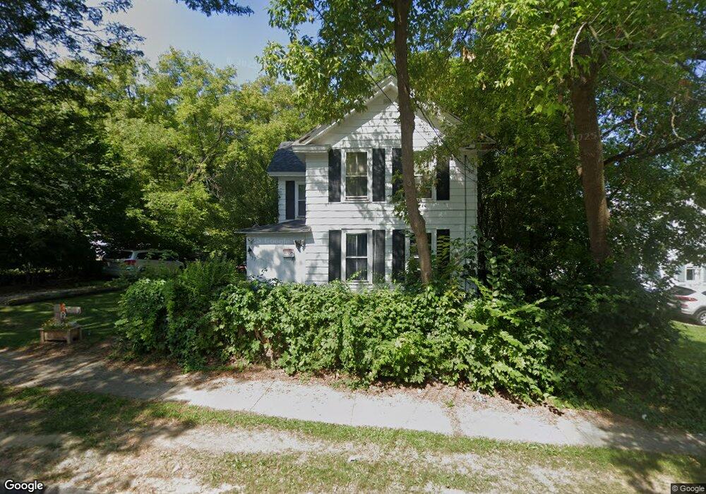 137 Daniels Ave, Pittsfield, MA 01201 - photo 1