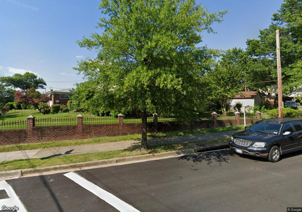 108 56th St SE, Washington, DC 20019 - photo 1