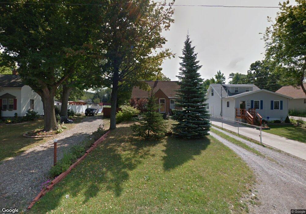 3055 W 32nd St, Erie, PA 16506 - photo 1