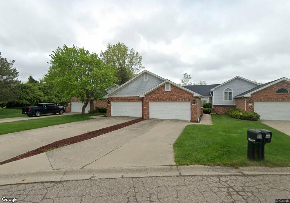 6275 Squire Lake Dr unit 1, Flushing, MI 48433 - photo 1