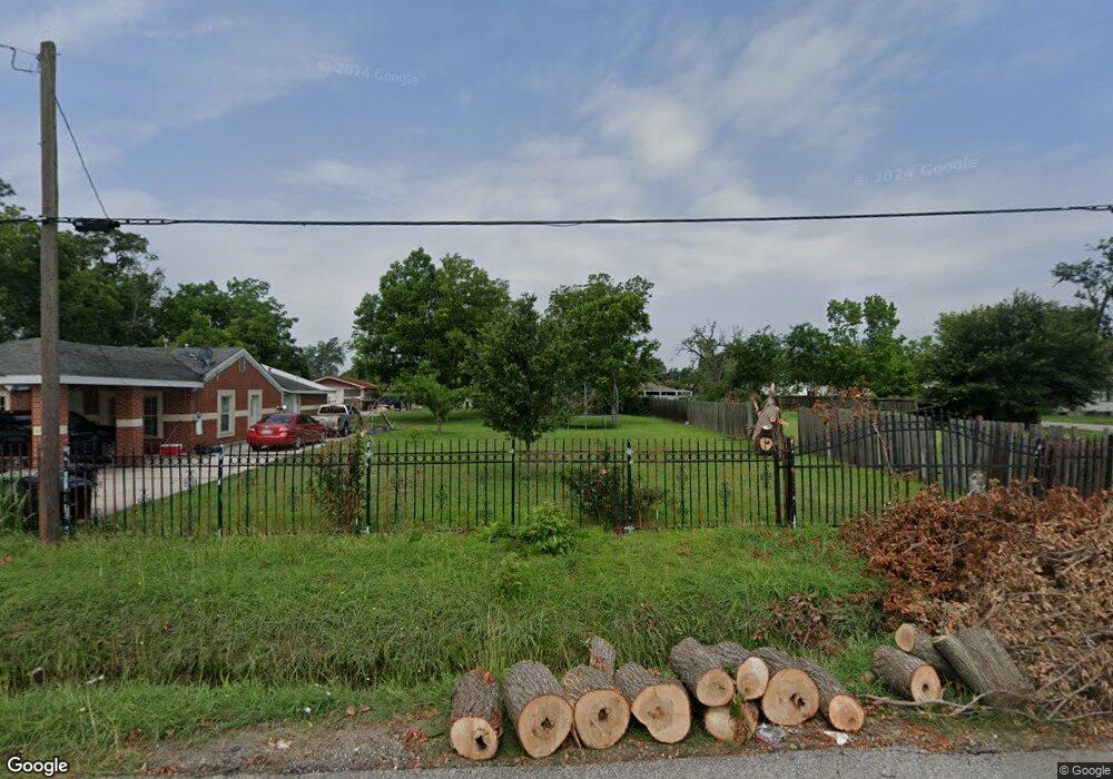 6103 Wayne St, Houston, TX 77026 - photo 1