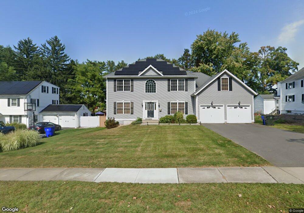 6 Pioneer Dr, West Hartford, CT 06117 - photo 1