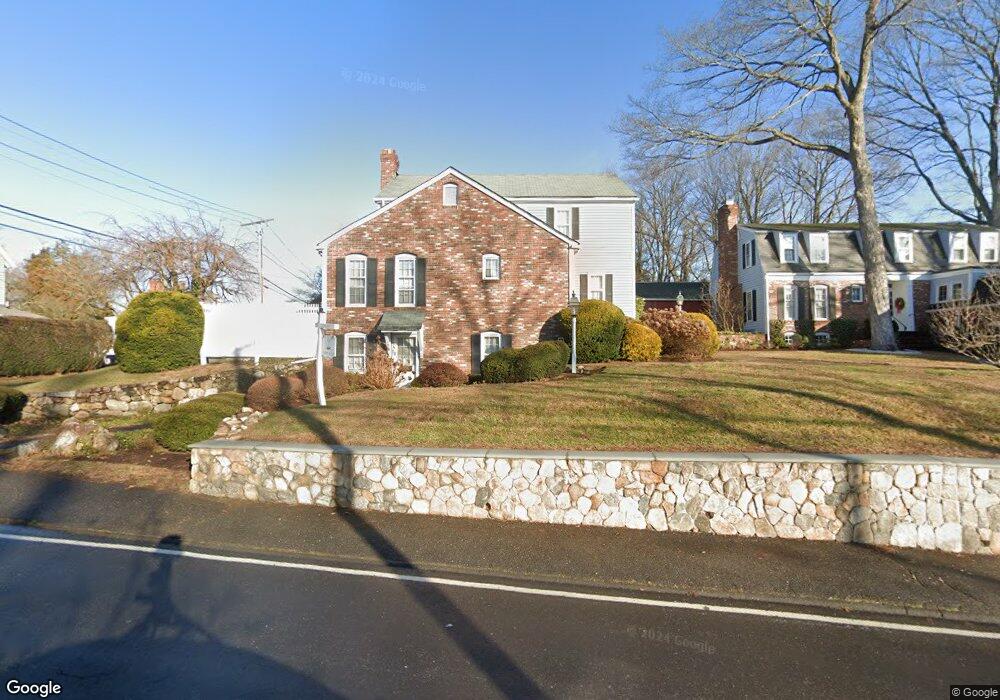 136 East Ave, New Canaan, CT 06840 - photo 1