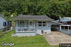 203 Woodrail Ln, van, WV 25206