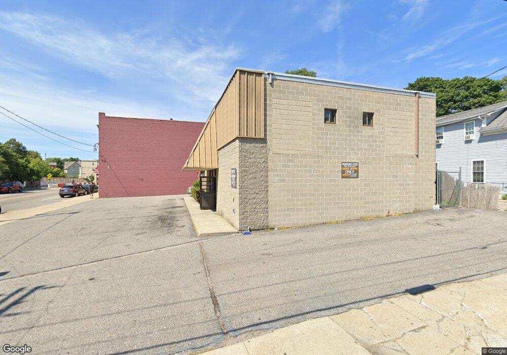 2 Manchester St, Pawtucket, RI 02860 - photo 1