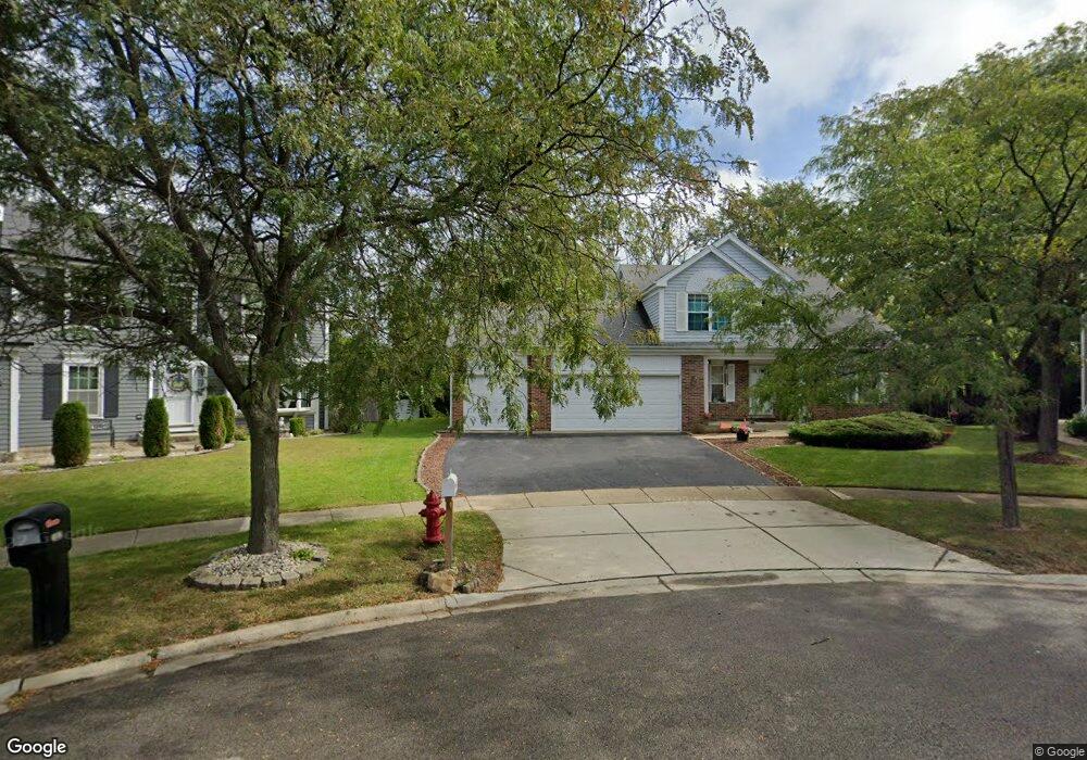 1004 Cortney Cir, Carpentersville, IL 60110 - photo 1