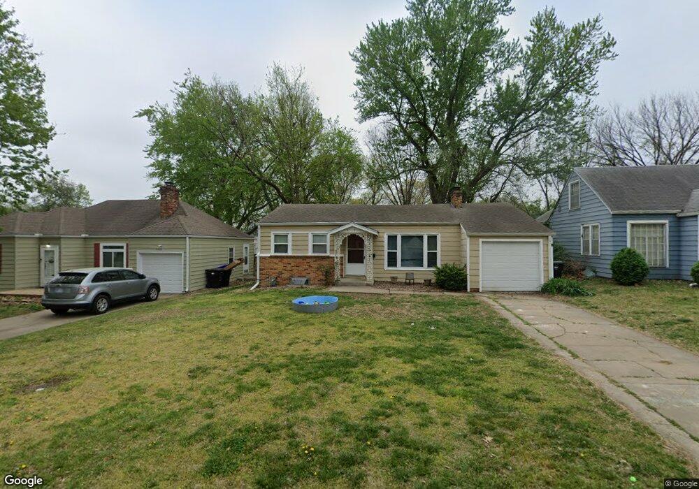 3119 SW Stafford St, Topeka, KS 66604 - photo 1