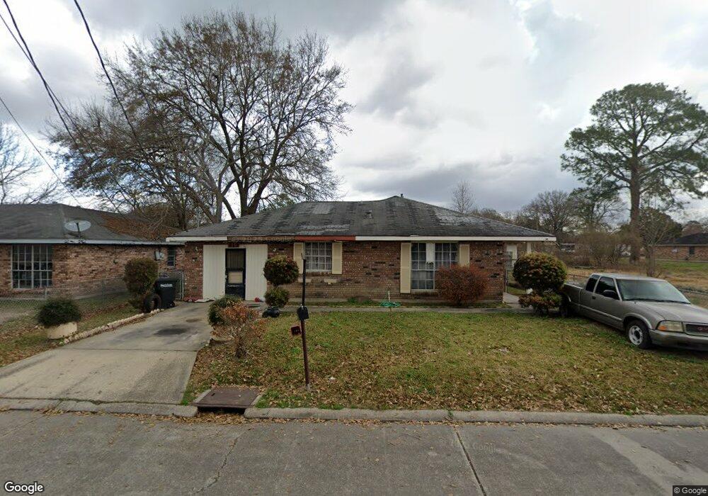 819 Ivan St, New Iberia, LA 70560 - photo 1