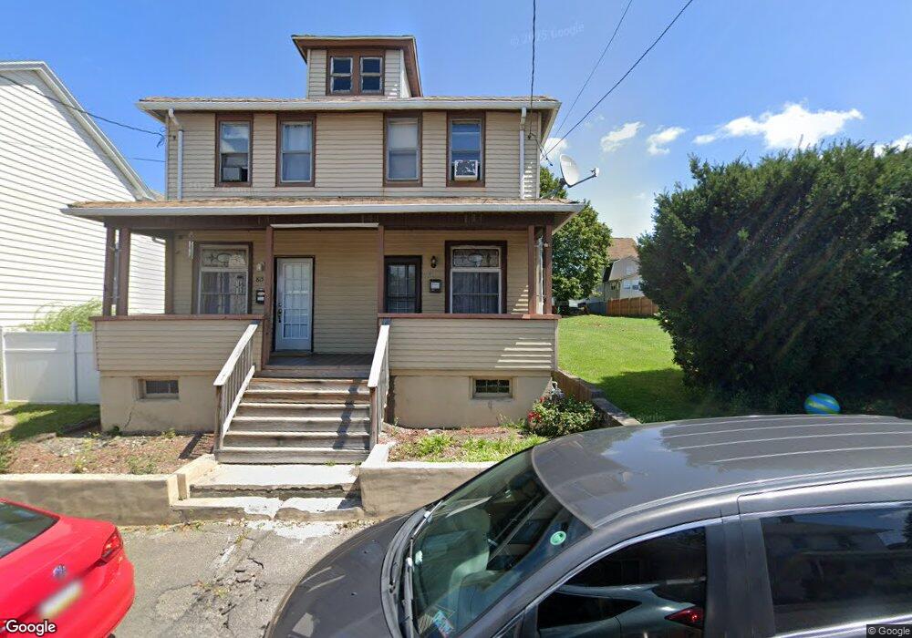 813 N Locust St, Hazleton, PA 18201 - photo 1