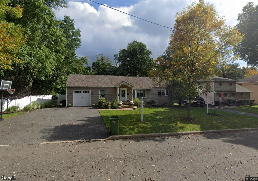 679 Sycamore St, Paramus, NJ 07652 - photo 1