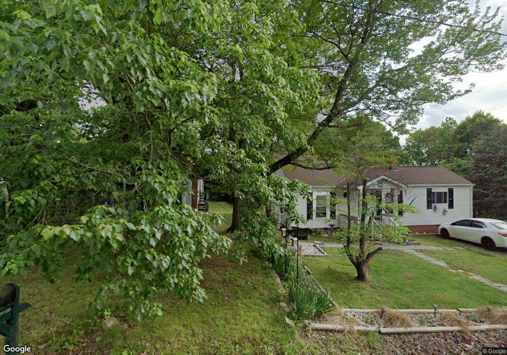 2204 Delaware Place, High Point, NC 27260 - photo 1