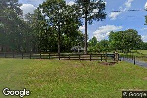 1098 Gordon Rd, Moreland, GA 30259