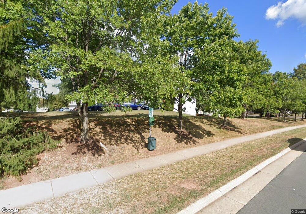 14378 Fallsmere Cir, Gainesville, VA 20155 - photo 1