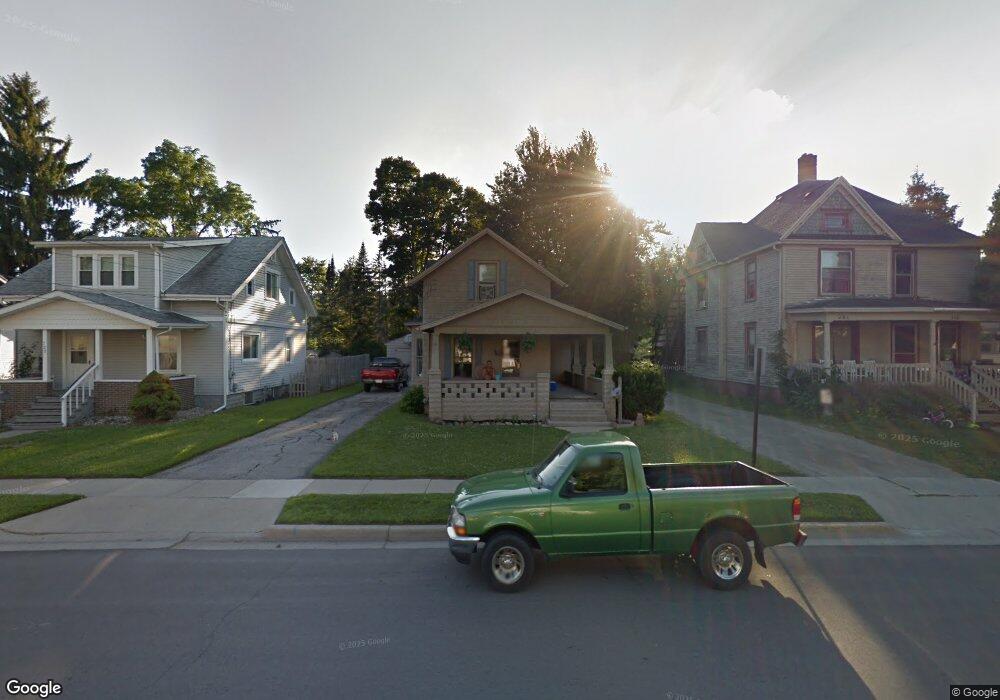 122 S Mckenzie St, Adrian, MI 49221 - photo 1