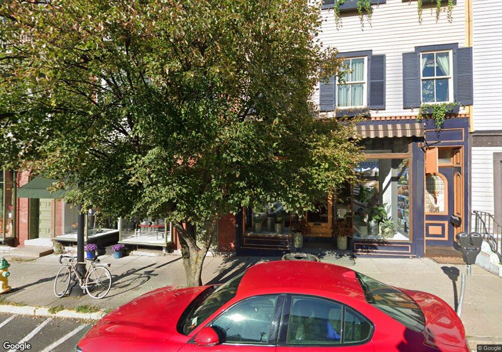 428 Warren St unit 2, Hudson, NY 12534 - photo 1