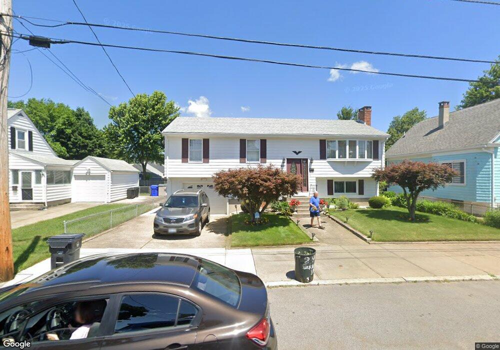 291 W Forest Ave, Pawtucket, RI 02860 - photo 1