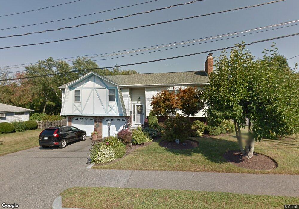 6 Longbow Rd, Wakefield, MA 01880 - photo 1