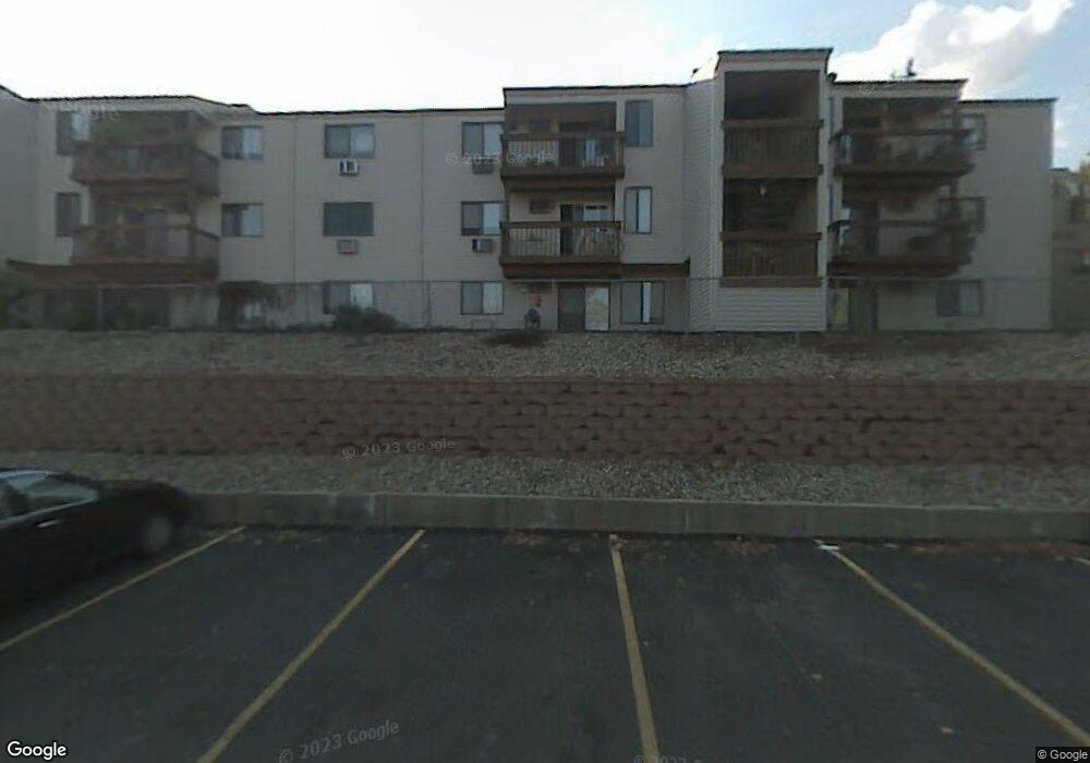 186 Woodland Dr, Cromwell, CT 06416 - photo 1