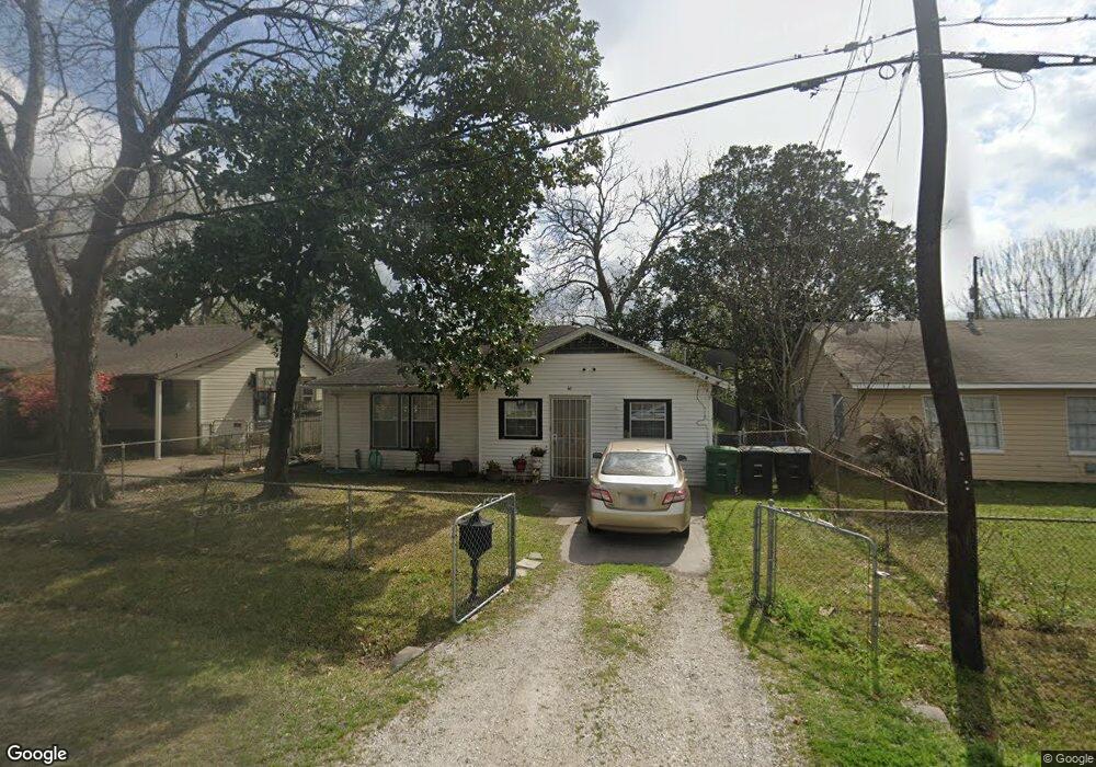 46 Burress St, Houston, TX 77022 - photo 1