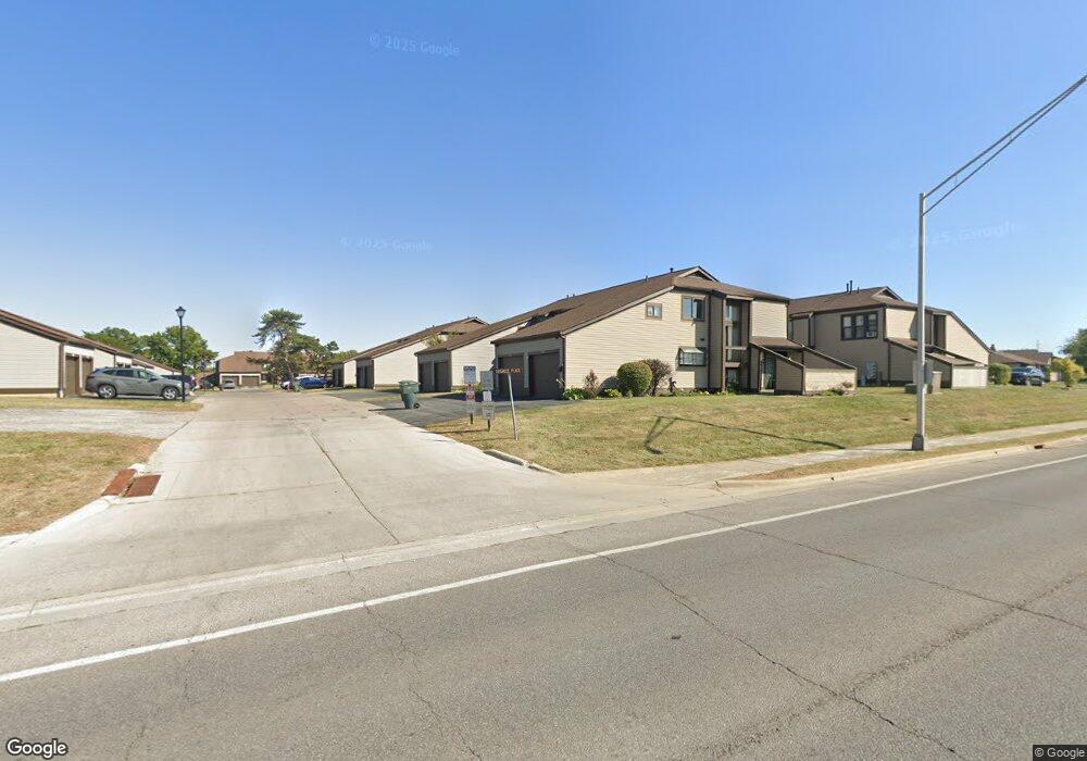 5263 Deignese Place unit 17B, Columbus, OH 43228 - photo 1