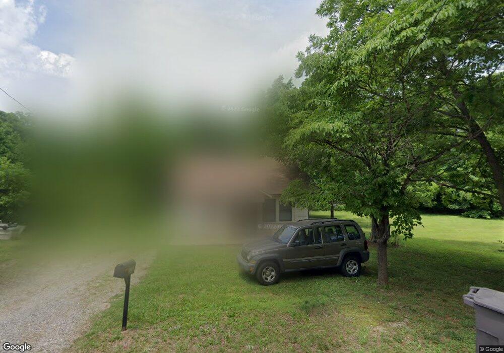 818 Salisbury Ave, Statesville, NC 28677 - photo 1