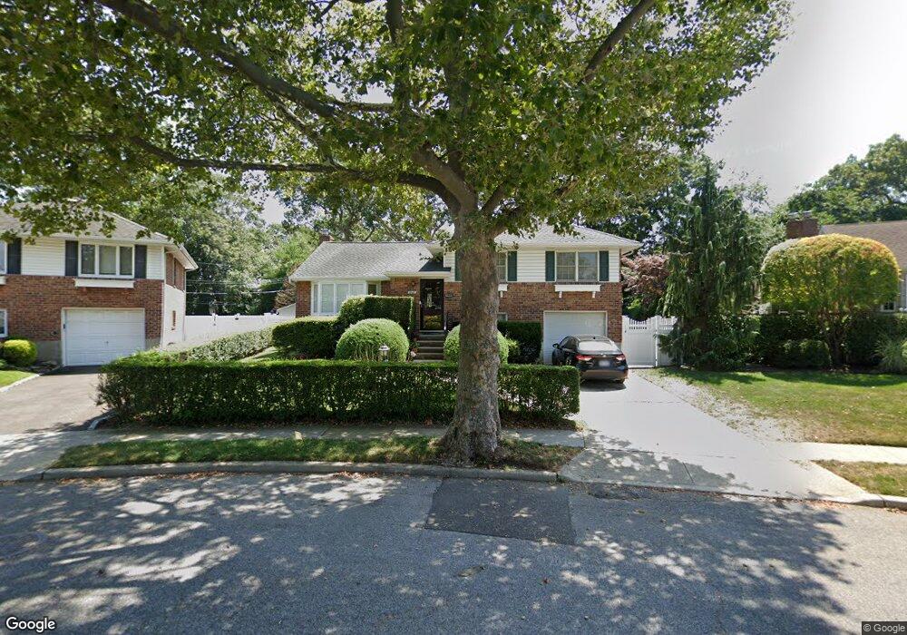 3848 Hollis Ln, Seaford, NY 11783 - photo 1