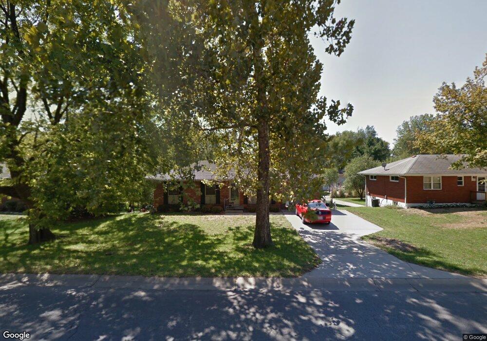 1004 NW R D Mize Rd, Blue Springs, MO 64015 - photo 1