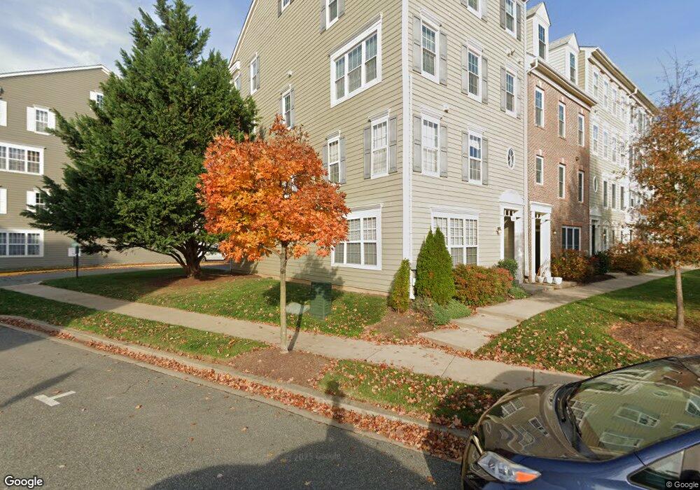 141 Chevy Chase St unit 141, Gaithersburg, MD 20878 - photo 1