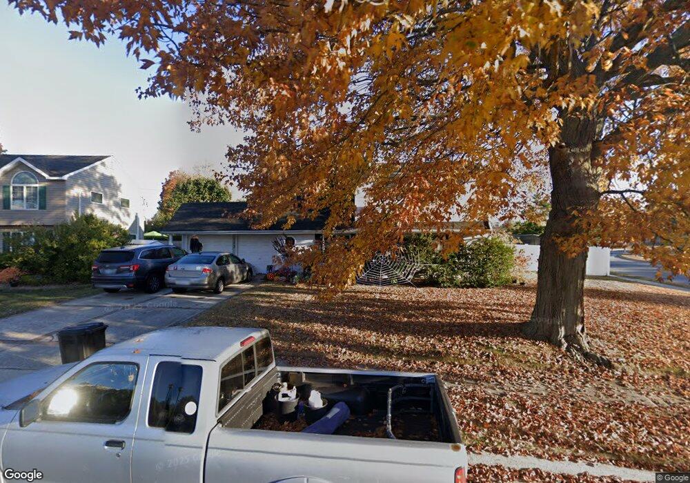 123 Stirrup Ln, Levittown, NY 11756 - photo 1