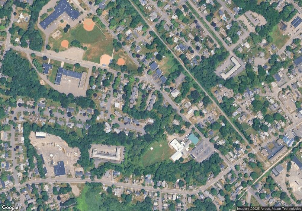 50 Pickering St unit 1, Danvers, MA 01923 - photo 1