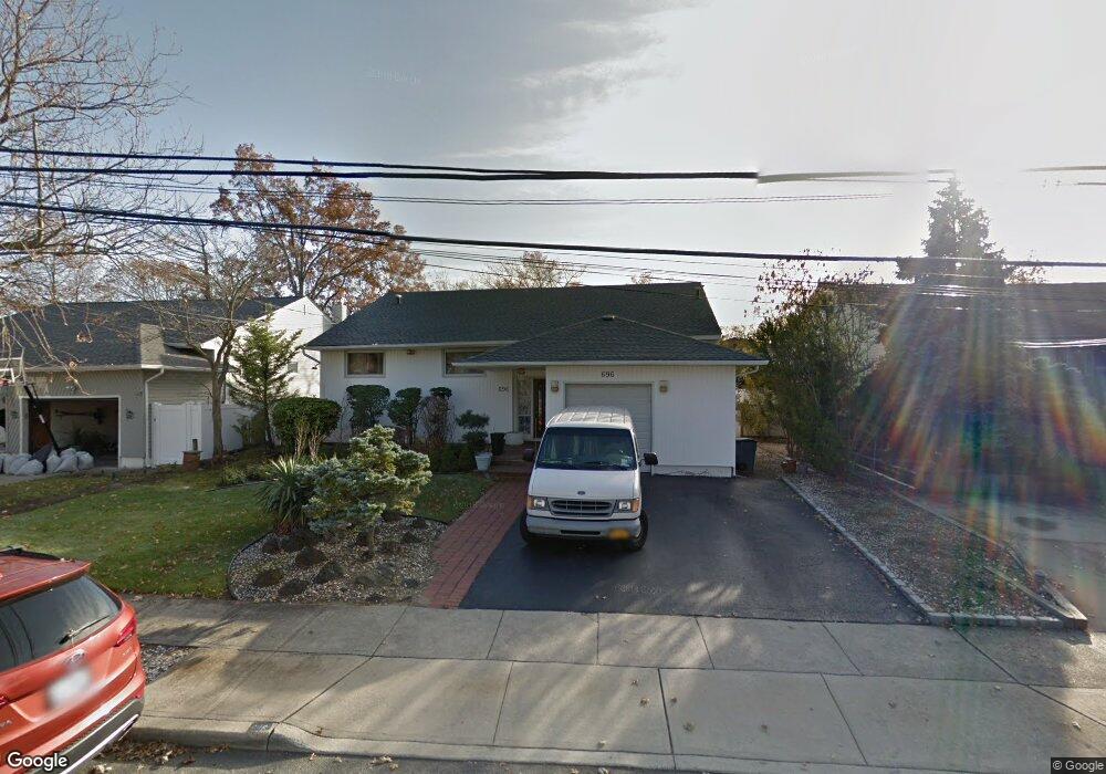 696 Allwyn St, Baldwin, NY 11510 - photo 1