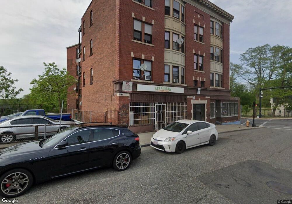 942 Worthington St unit 946, Springfield, MA 01105 - photo 1