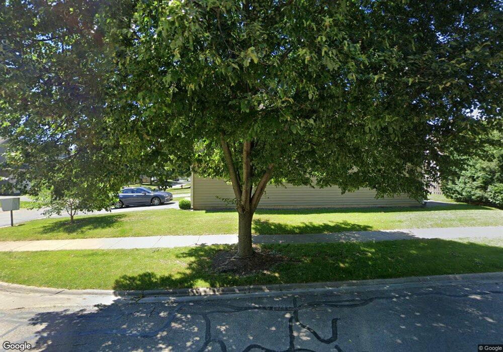 1880 Tamahawk Ln unit 3, Naperville, IL 60564 - photo 1