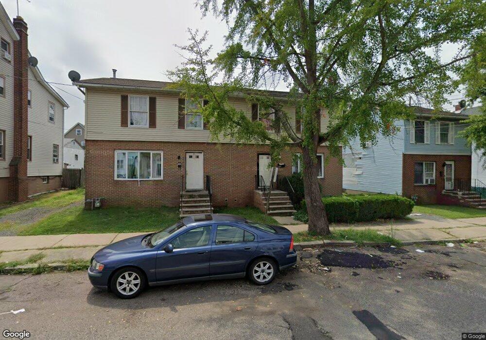 141 Townsend St, New Brunswick, NJ 08901 - photo 1